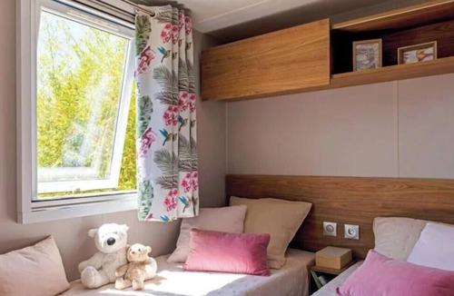 Hostens House | Pocket" mobile home in the heart of the pony club