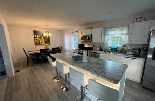Pocono Summit House | Pocono Escape - Modern & Cozy