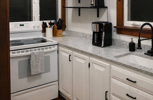 Penn Lake Park House | Pocono Lakefront Cabin: Lakefront 2BR w/Kayaks + Paddleboards, Near Ski