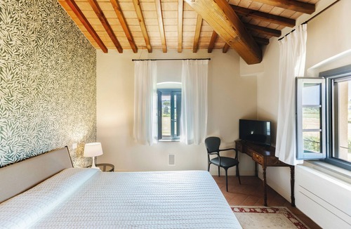 Empoli Hotel | PODERE GIGLIO
