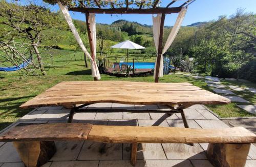 Pratovecchio Villa | Podere La Machiusa - Villa with pool