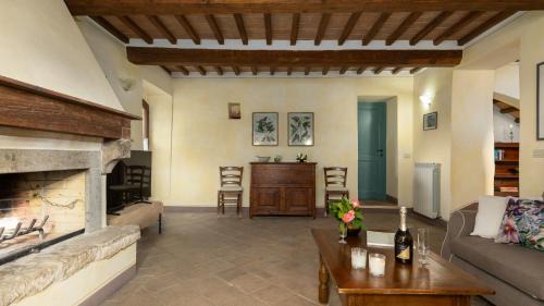 Cetona Villa | PODERE MADONNA DI MEZZO 6, Emma Villas