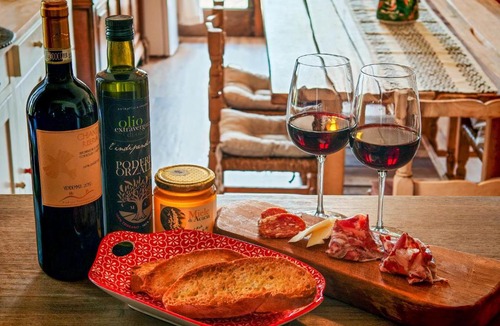 Lari Bed & Breakfast | Podere Orzale Authentic Tuscan Farm Stay with Quarter Horses
