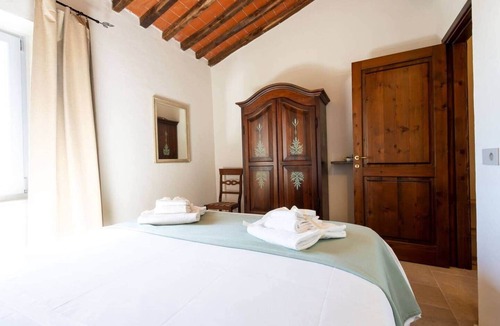 Lajatico Bed & Breakfast | Poderino Sole, Camera Salvia