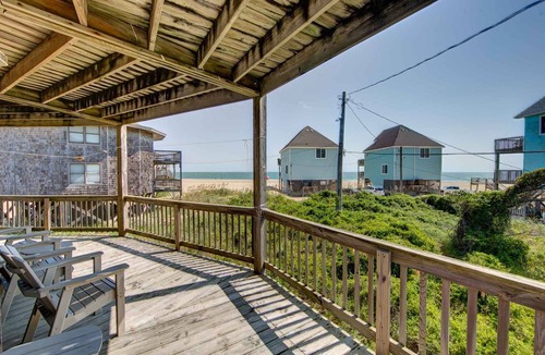Buxton Cottage | Point Break Cottage- Steps to Beach- Community Pool & Spa
