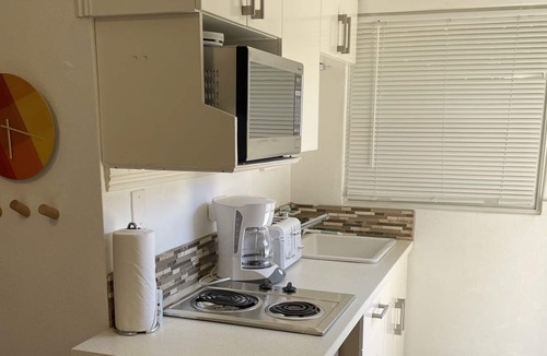 Roseville - Fleet Ridge Apartment | Point Loma Studio, Walk to the Bay! Bali Unit