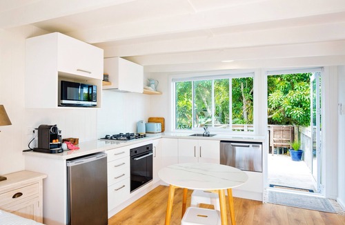 Te Awanga Apartment | Pointbreak Studio