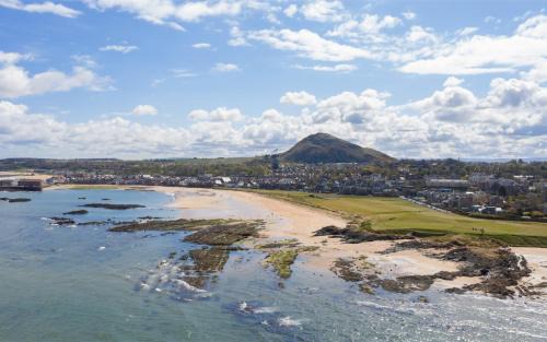 North Berwick House | Pointgarry