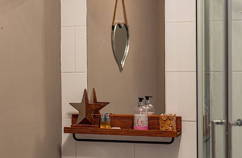 Willaston Hotel | Pollards Inn