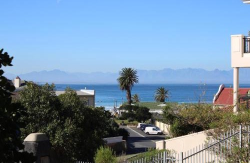 Fish Hoek Apartment | Polperro