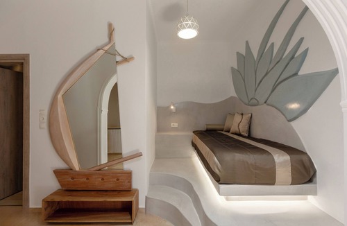 Kamari Hotel | Polydefkis Hotel