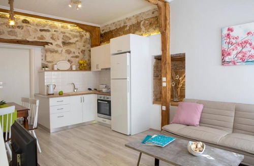 Lefkada Town House | Polyxenis Cozy Maisonette - Lefkada BnB