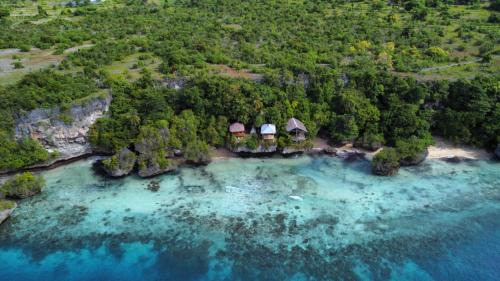 Tomia Island Cabin | Pombero lodge