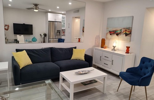 Harbor Village Condo | Pompano beach hidden gem