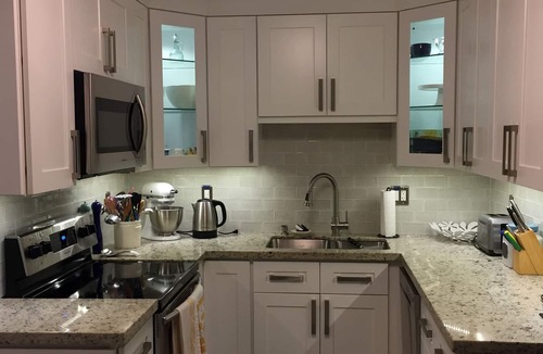 Pompano Beach House | Pompano Beach House 5 min. from the Ocean. Heated salt water pool