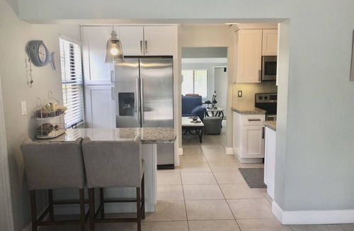 Pompano Beach House | Pompano Beach House 5 min. from the Ocean. Heated salt water pool