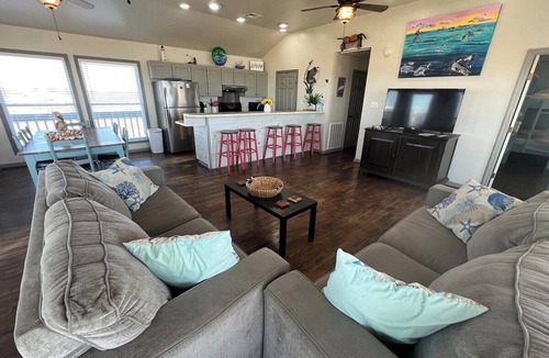 Grand Isle House | Pompano - Beachfront - Island Realty