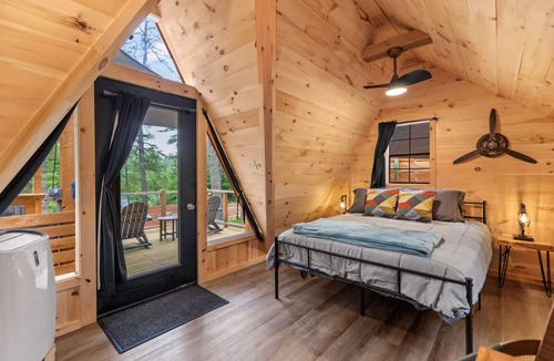 Oxford Cabin | Pond And Pine
