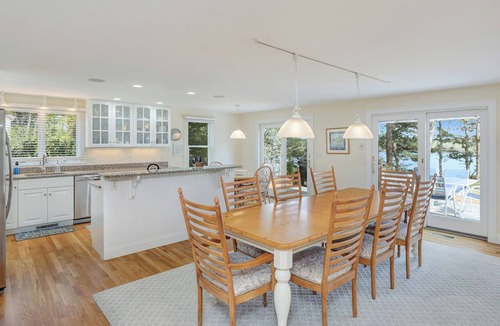Brewster House | Pond Perch: 239-B Brewster Pond Front Perfection, Walk to Private Beach