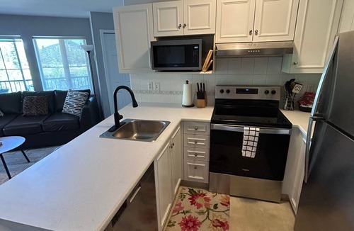 Quail Ridge Apartment | Pond View Studio - 212A