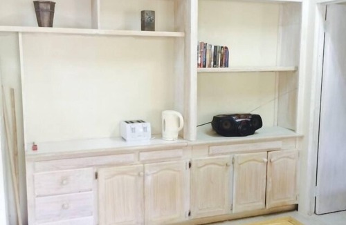 Westmoreland Apartment | Pondbottom Apartment Hotel