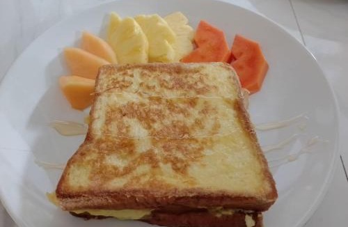 Suraberata Hotel | Pondok Hari Baik
