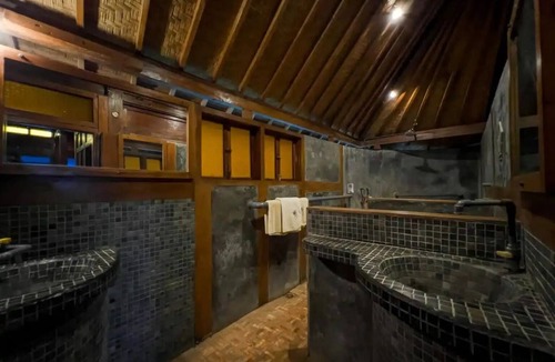 West Selemadeg Hotel | Pondok Pitaya Hotel, Surfing & Yoga