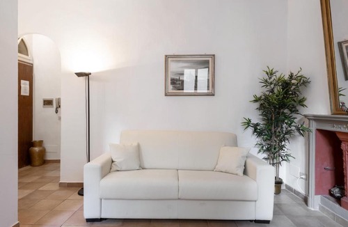 Oltrarno Apartment | Ponte Vecchio Cozy Flat