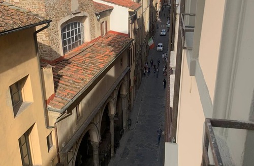 Oltrarno Apartment | Ponte Vecchio-Dimora Confort Peonia