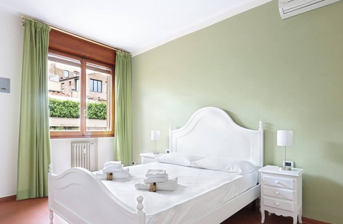 Oltrarno Apartment | PONTEVECCHIO SUITE-Hosted by Sweetstay