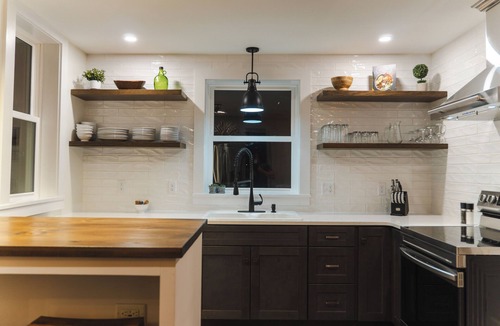 Servia House | Pony Creek Cottage