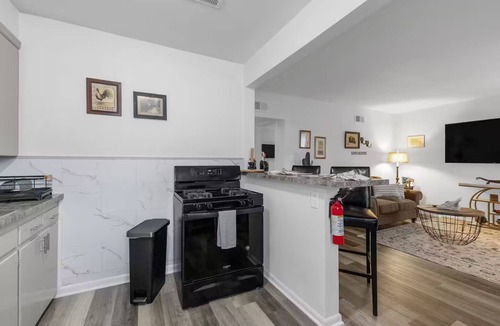 St. Joseph Apartment | Pony Express 1BR | Pets OK + Laundry | Blue Door