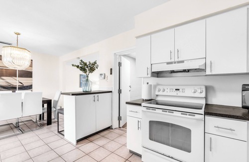 Golden Glades House | Pool, 4 Bed, 3 Bath, Patio, Parking.