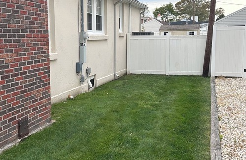 Point Pleasant Beach House | POOL, 5 min walk to Jenkinson's, 4 Bedroom, 4 car parking, beach badges, Fence