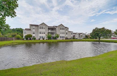 Garden City House | Pool Access & 2 Mi to Ocean: Myrtle Beach Condo!