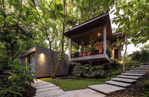 Srimulyo Villa | Pool Access 2Br Guru Giri Forest Cabin Villa (Include Breakfast)