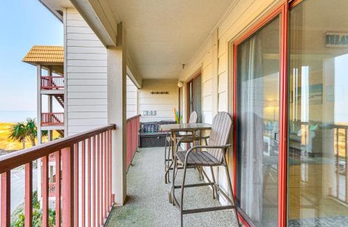 Folly Field House | Pool Access: Beachfront Hilton Head Resort Condo