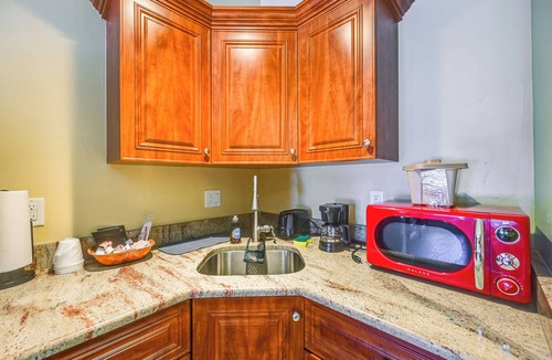 Naples Apartment | Pool Access: Everglades Resort Retreat!