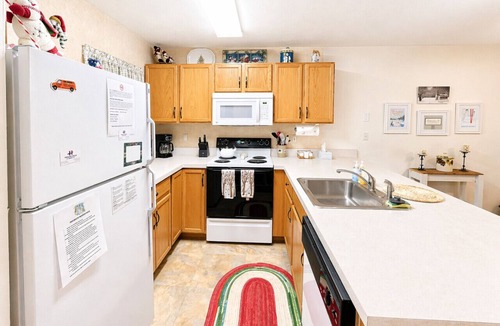 Jefferson Township Apartment | Pool Access, Fireplace & Wooded Setting