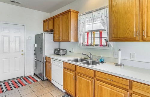 Longs House | Pool Access & Pond Views: Longs Home Near Golf!