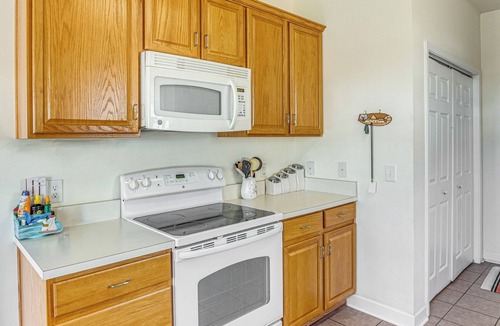 Longs House | Pool Access & Pond Views: Longs Home Near Golf!