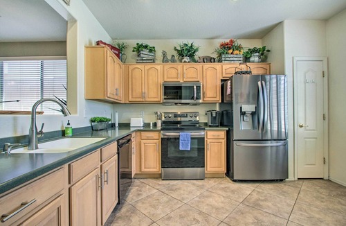 Tramonto House | Pool Access! Snowbird Retreat in North Phoenix