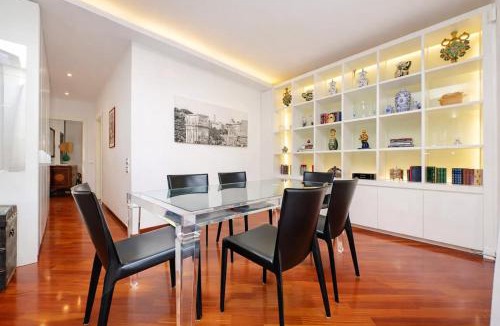 Quartiere XVII Trieste Apartment | POOL-Balcony-JACUZZi-AirCond-Wifi-Luxury Apartment