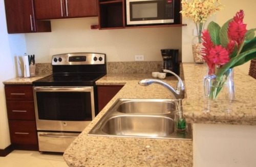 Playa Flamingo Apartment | Pool Balcony Oceanview King Parking Full Kitchen - Flamingo Towers 25