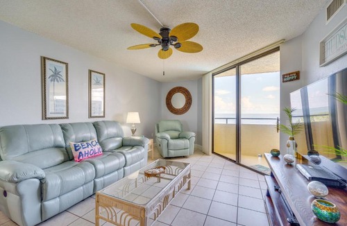 Hudson House | Pool & Beach Access: Waterfront Hudson Condo!