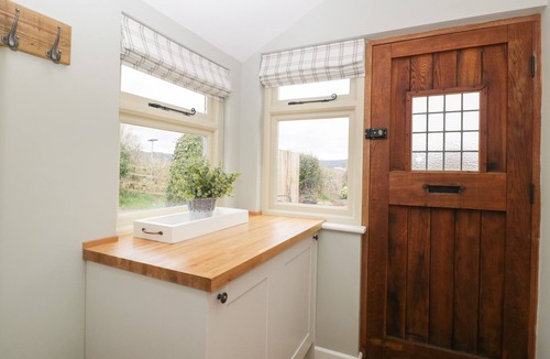 Westbrook Court Cottage | Pool Cottage