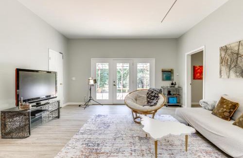 Middletown House | Pool & Deck: Wine Country Hideaway in Middletown!