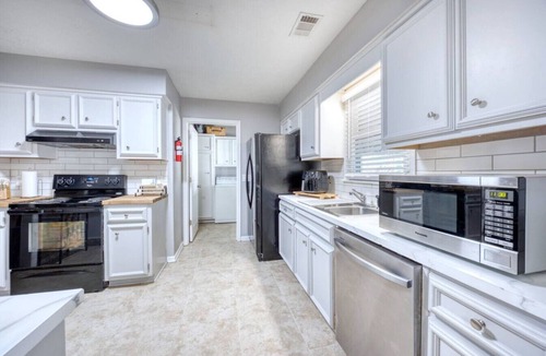 Fortson House | Pool, Fire Pit & Grill | 15 Mins to Fort Benning