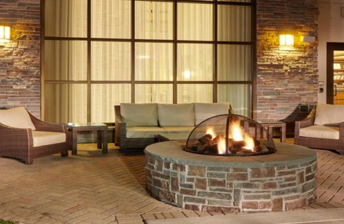Franklin Apartment | Pool + Free Breakfast | Close to the Airport!