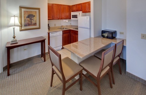 Rockford Apartment | Pool. Free Breakfast. Your Next Vacation!